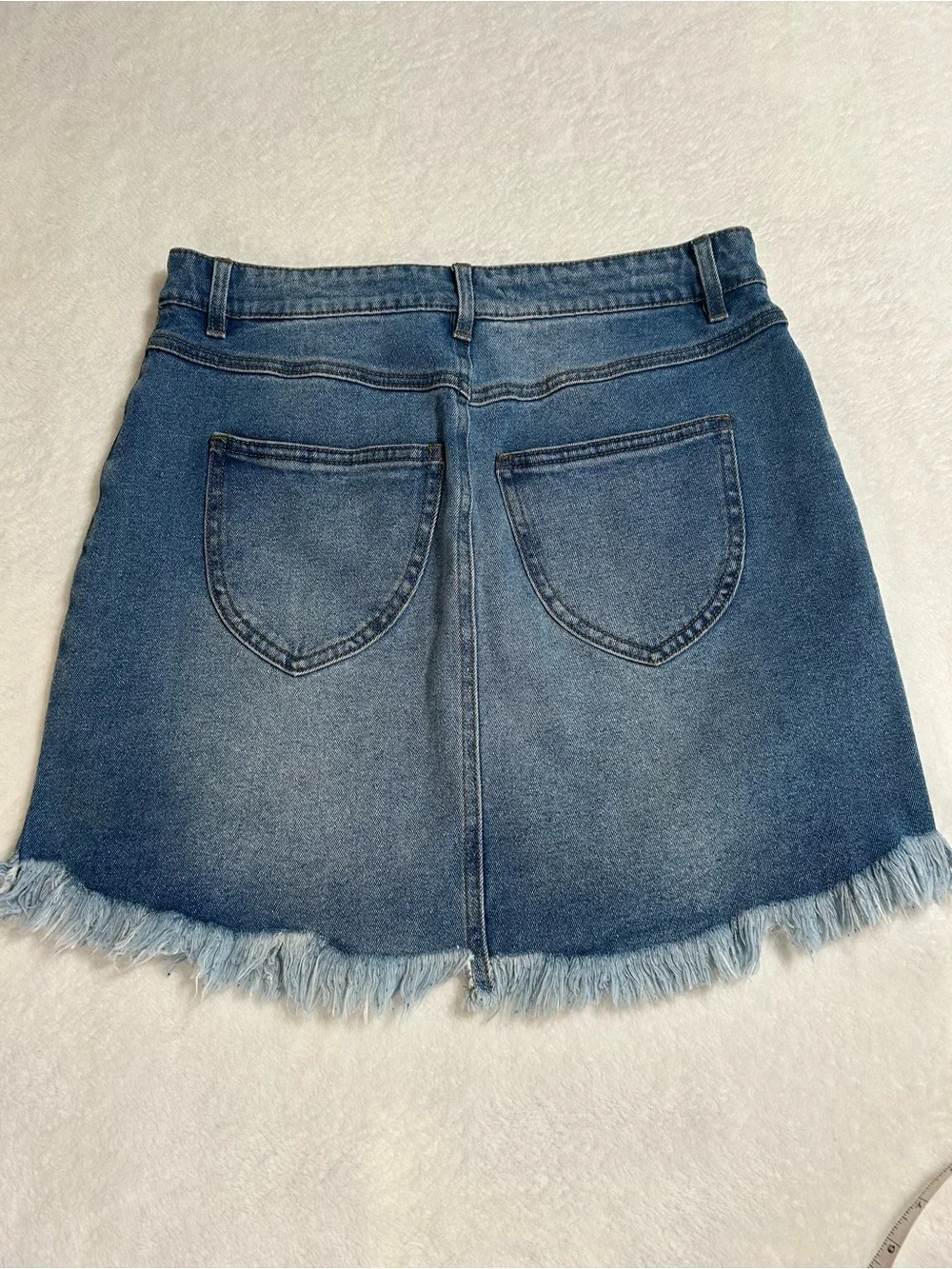 Versona Denim Fringe Hem Mini
Skirt Size 10 - Picture 4 of 7